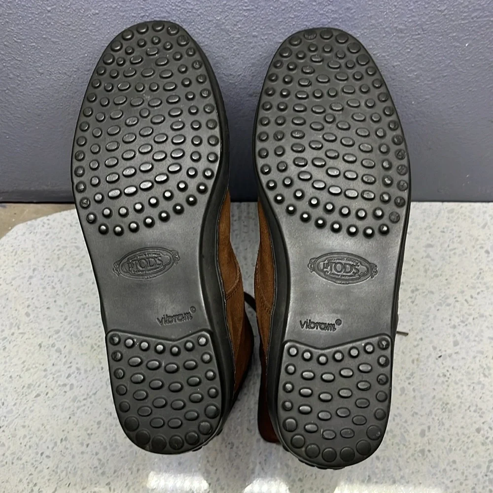 🍀🍀Tod’s Boots 🍀🍀 - Picture 5 of 6